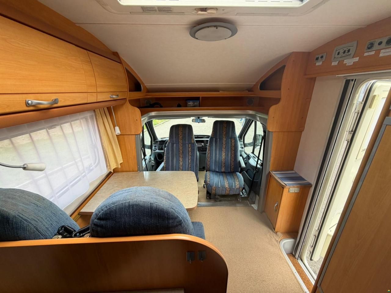 Ford 2.4TDCI 140PS LMC 708TI **L&Auml;NGSBETT**
