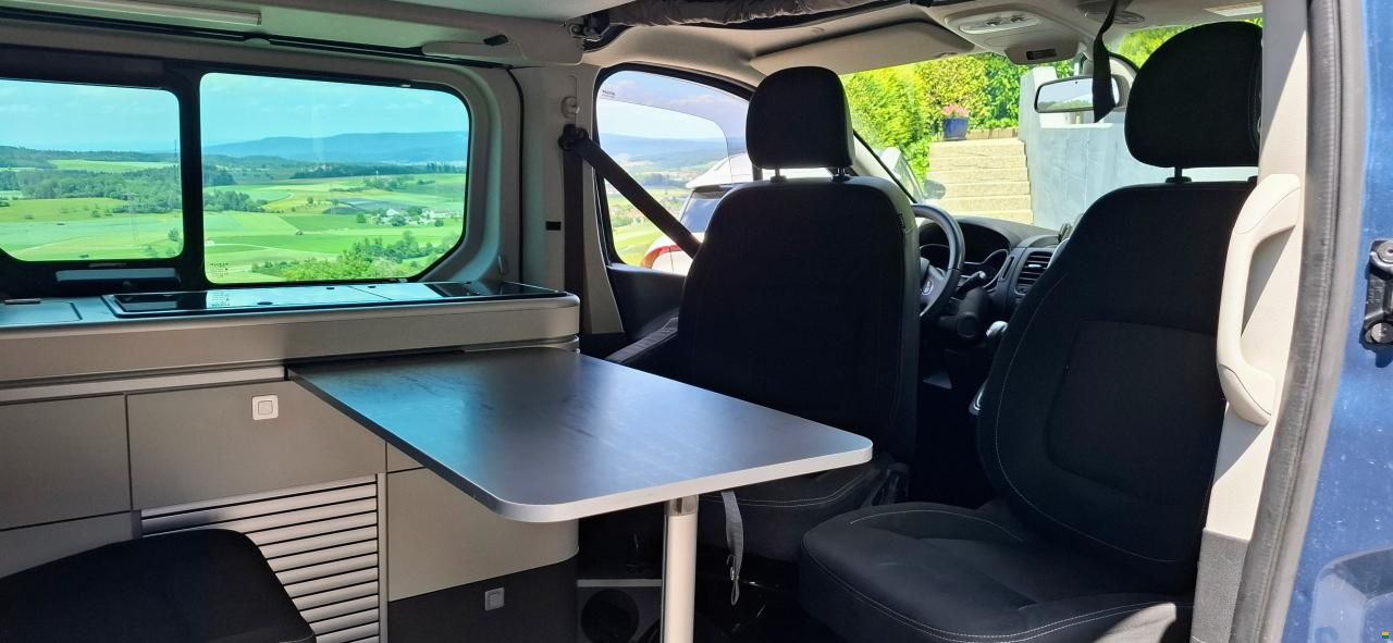 Nissan Westfalia
