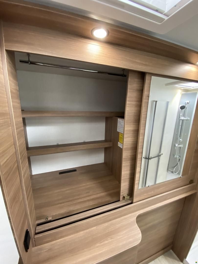 Pilote P696, Fiat Ducato 2.2MJ 160PS Automat