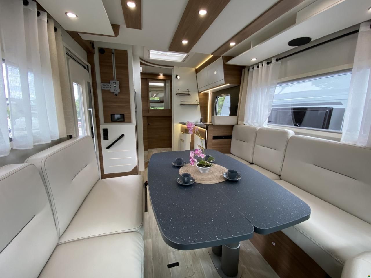Pilote P696, Fiat Ducato 2.2MJ 160PS Automat
