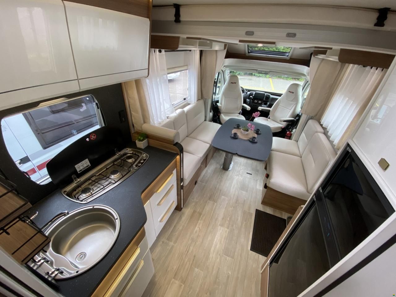 Pilote P696, Fiat Ducato 2.2MJ 160PS Automat