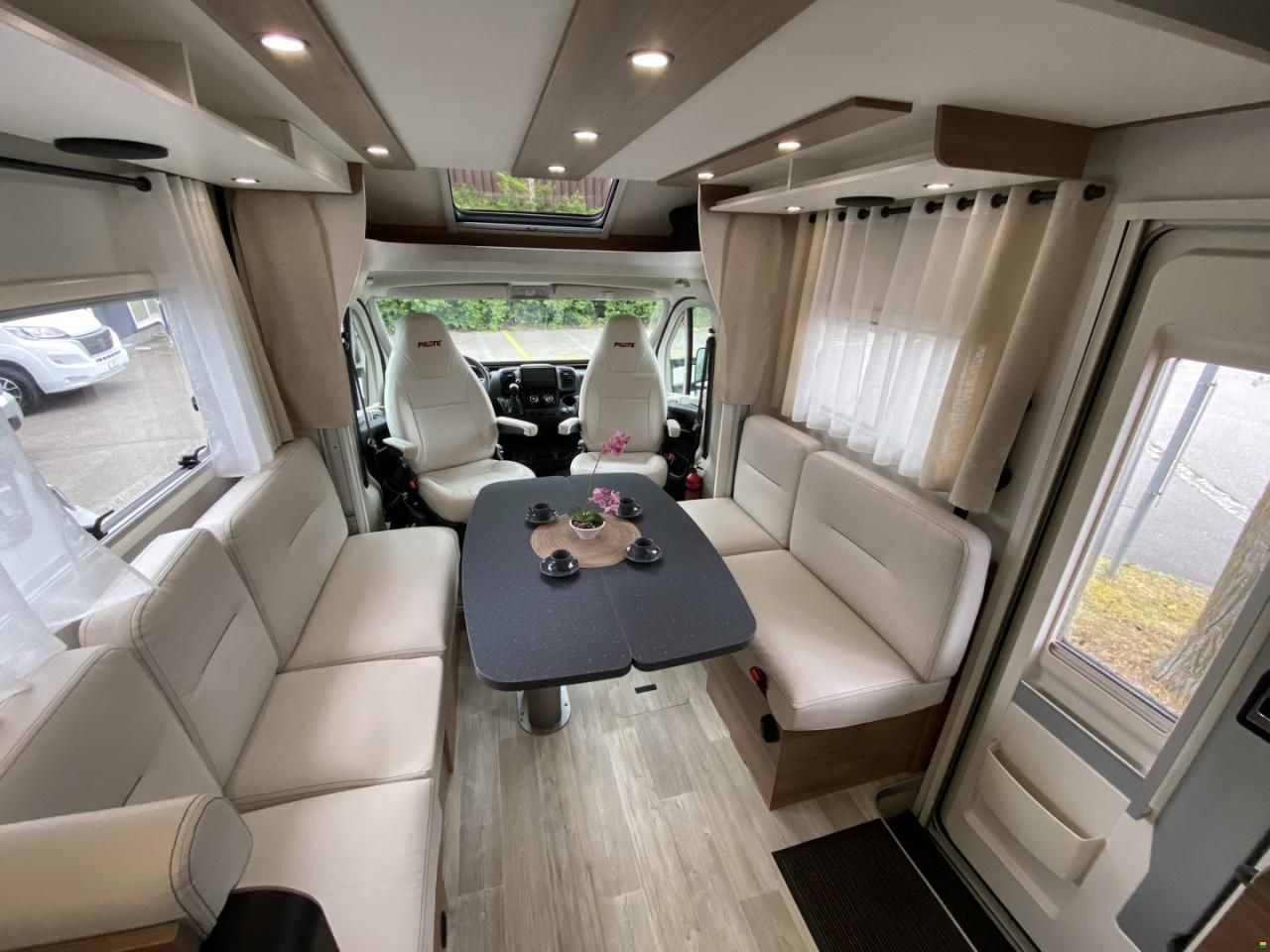 Pilote P696, Fiat Ducato 2.2MJ 160PS Automat