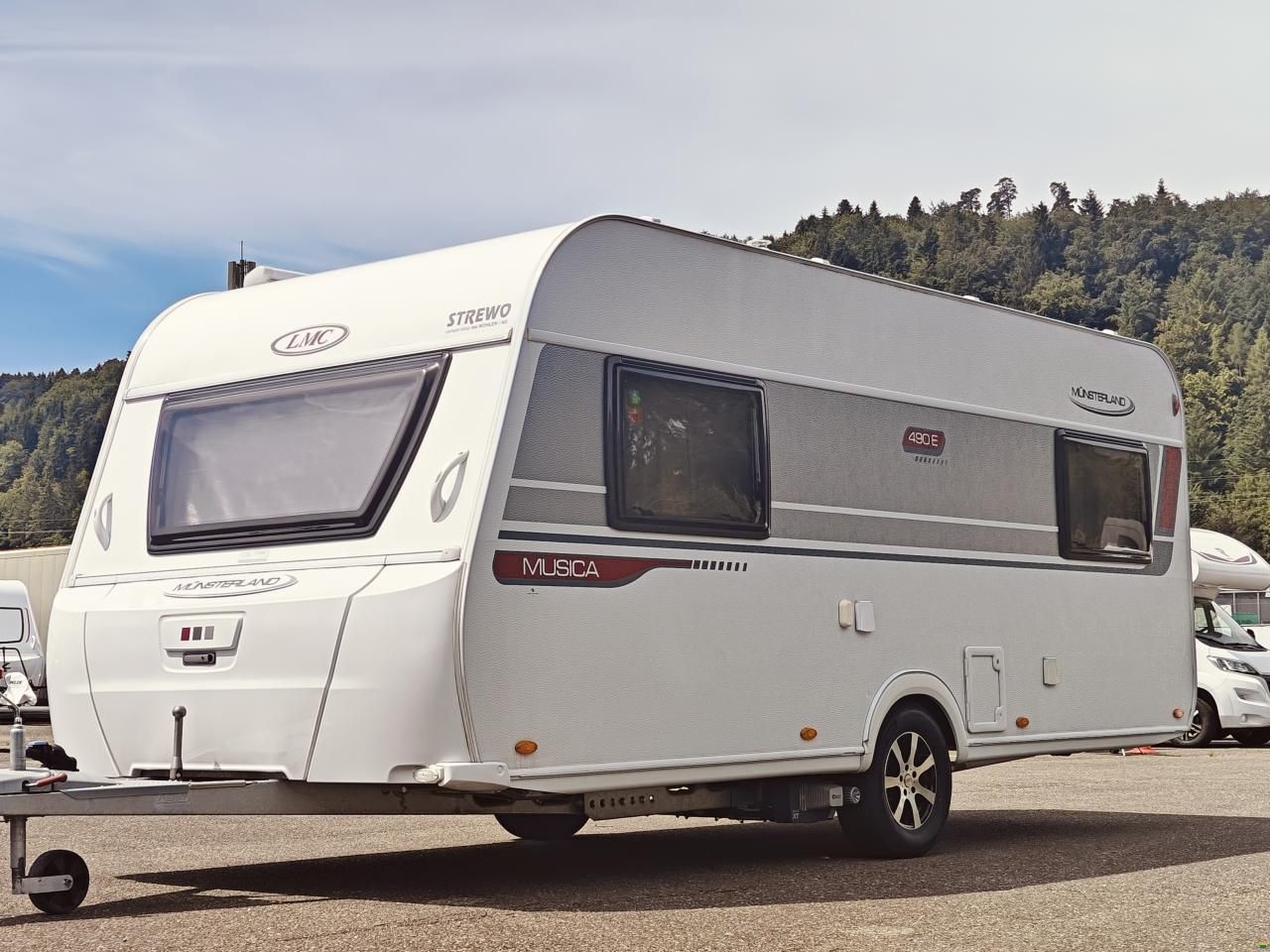 LMC MUSICA 490 E - L&auml;nsgbetten