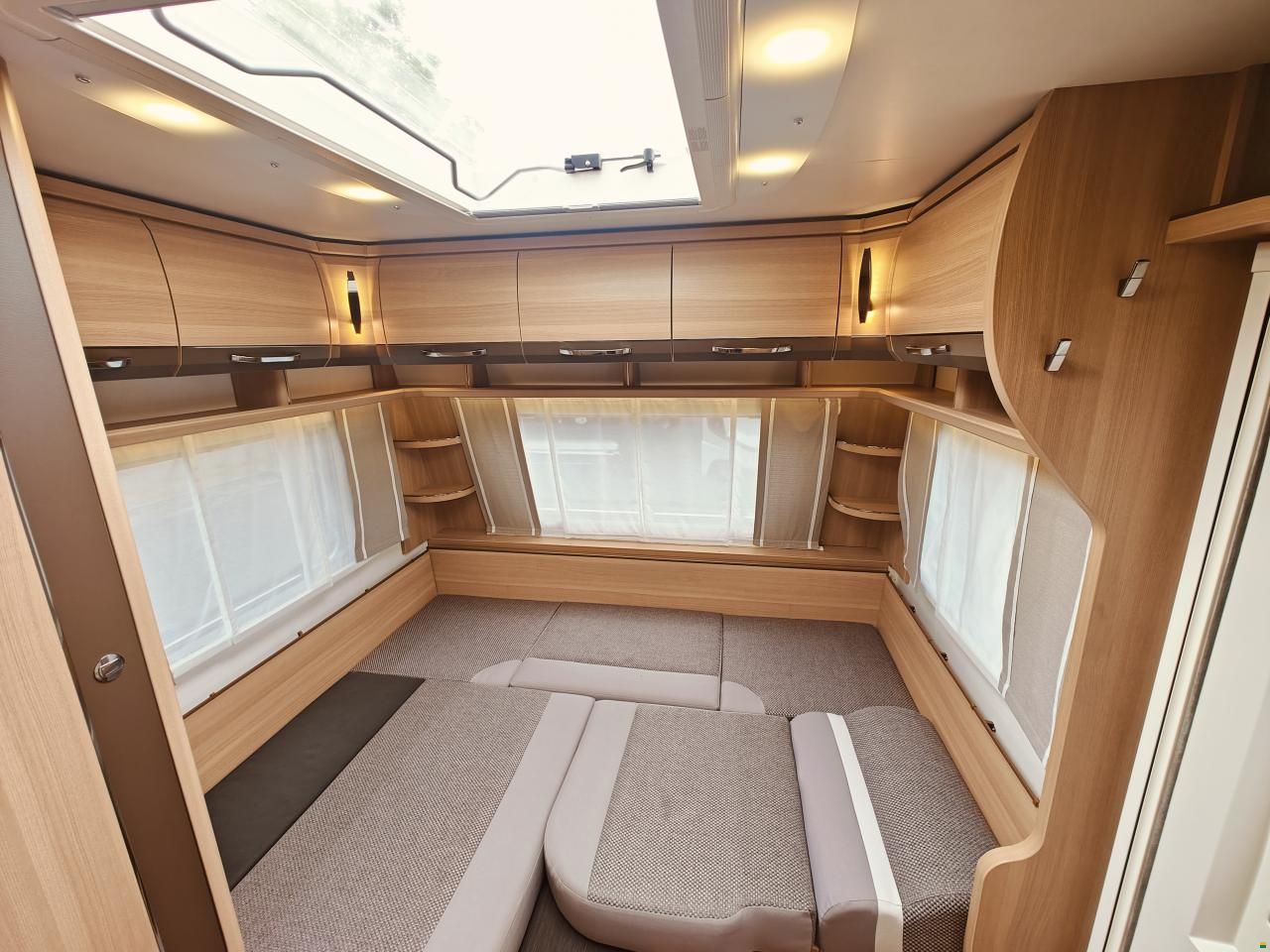 LMC MUSICA 490 E - L&auml;nsgbetten