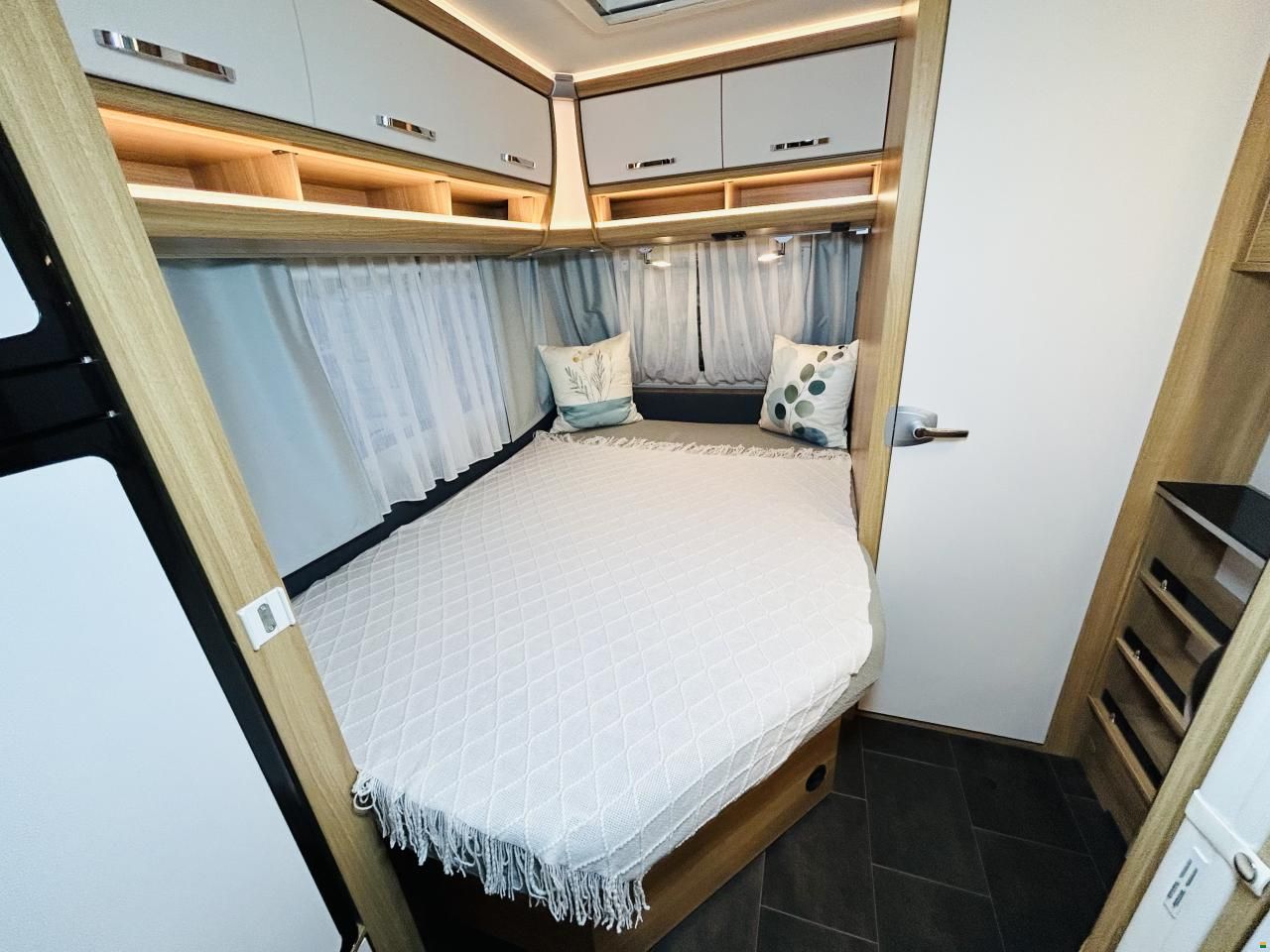 Dethleffs Camper 470 FR