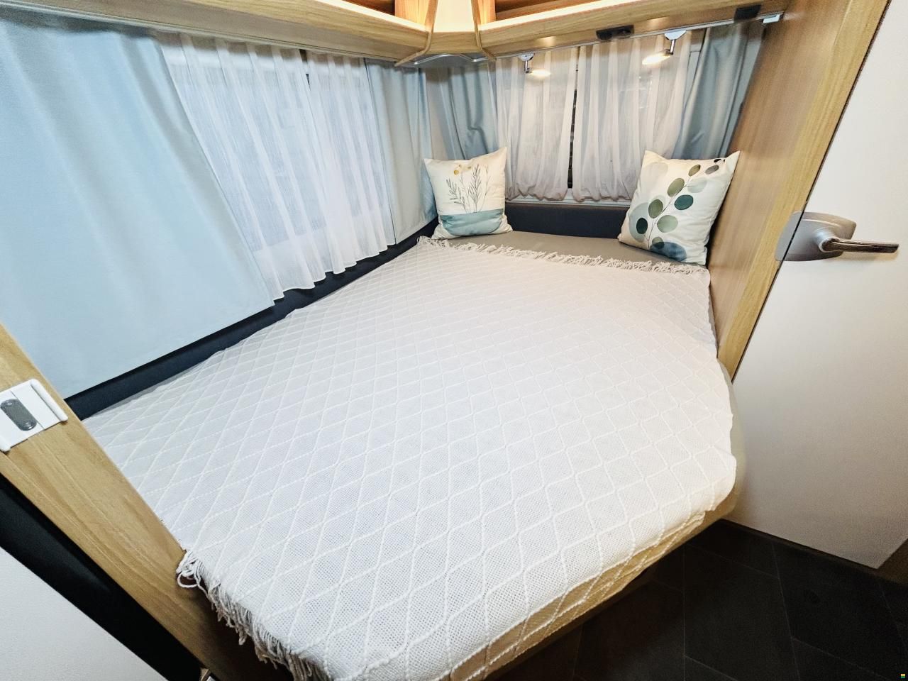 Dethleffs Camper 470 FR