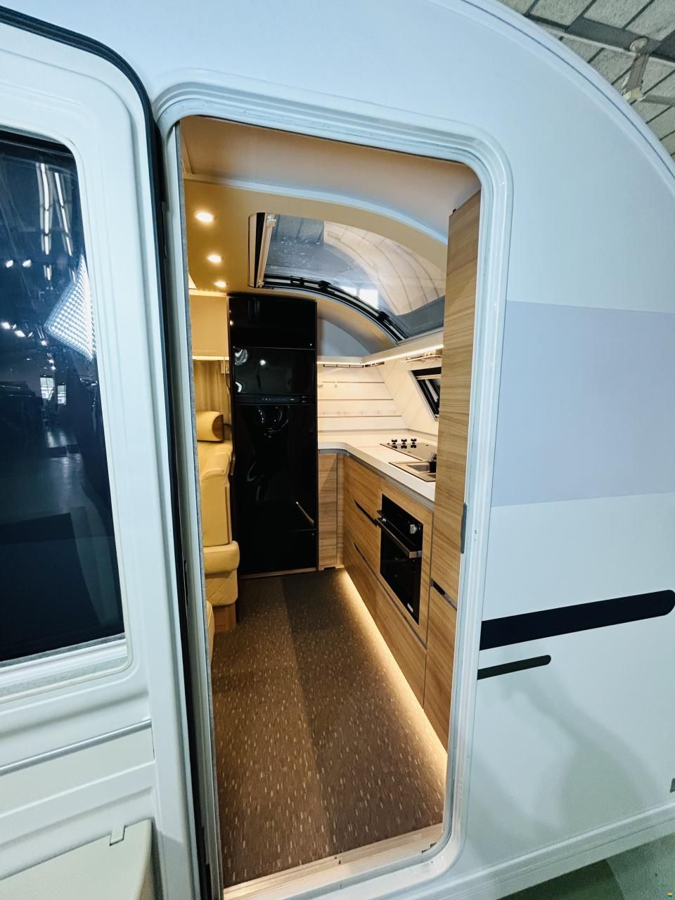 Adria E Alpina 663 HT