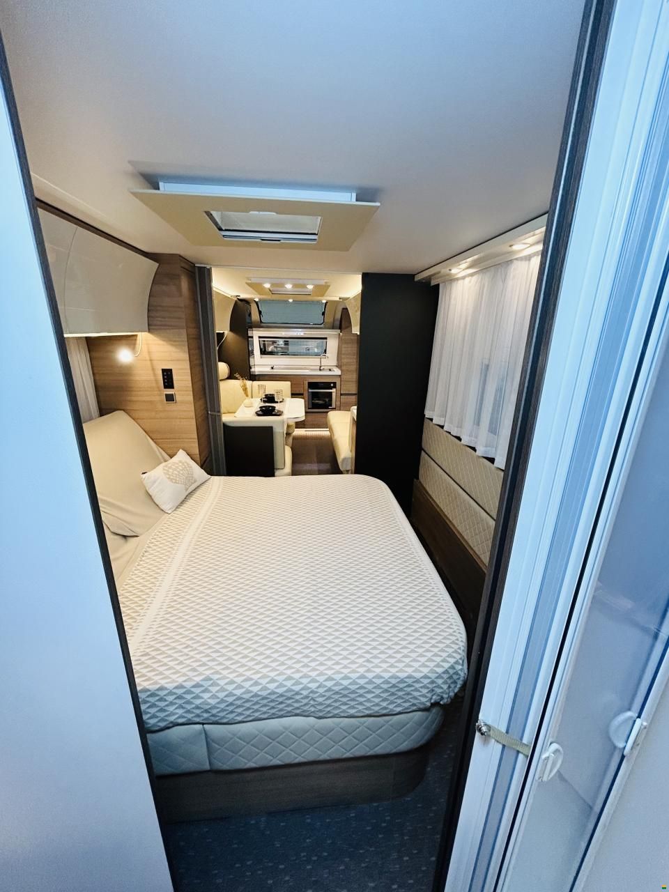 Adria E Alpina 663 HT