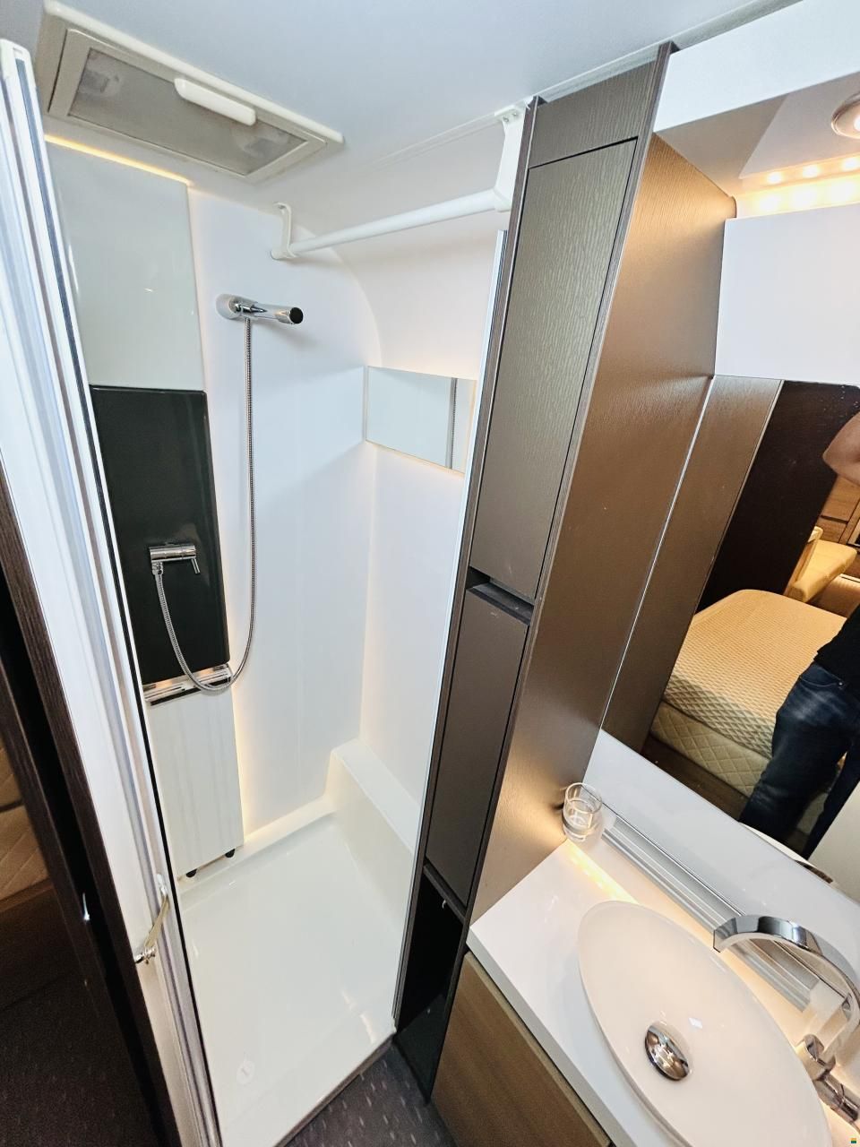 Adria E Alpina 663 HT