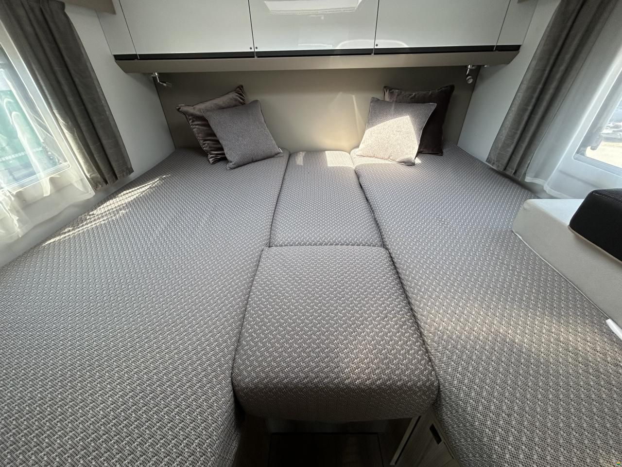 Adria Compact DL
