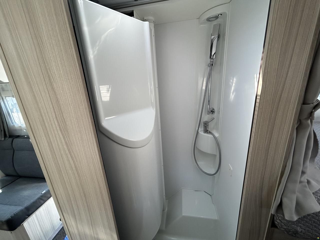Adria Compact DL