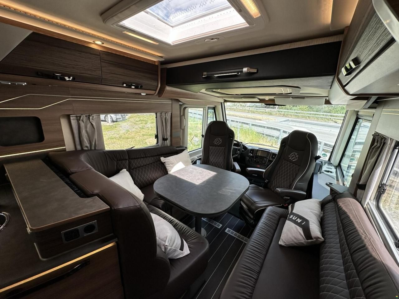 Knaus Sun i 900 LEG