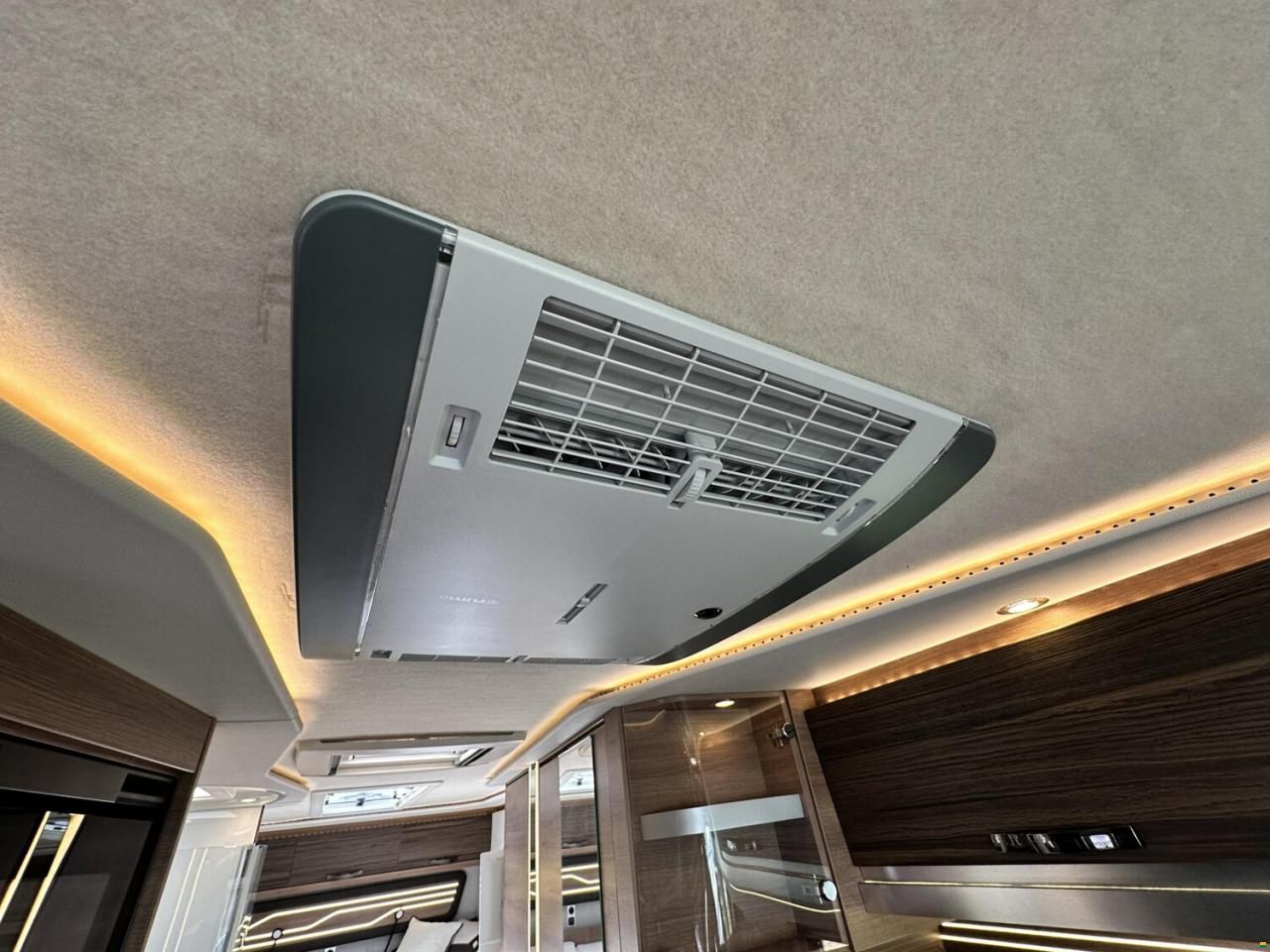 Knaus Sun i 900 LEG