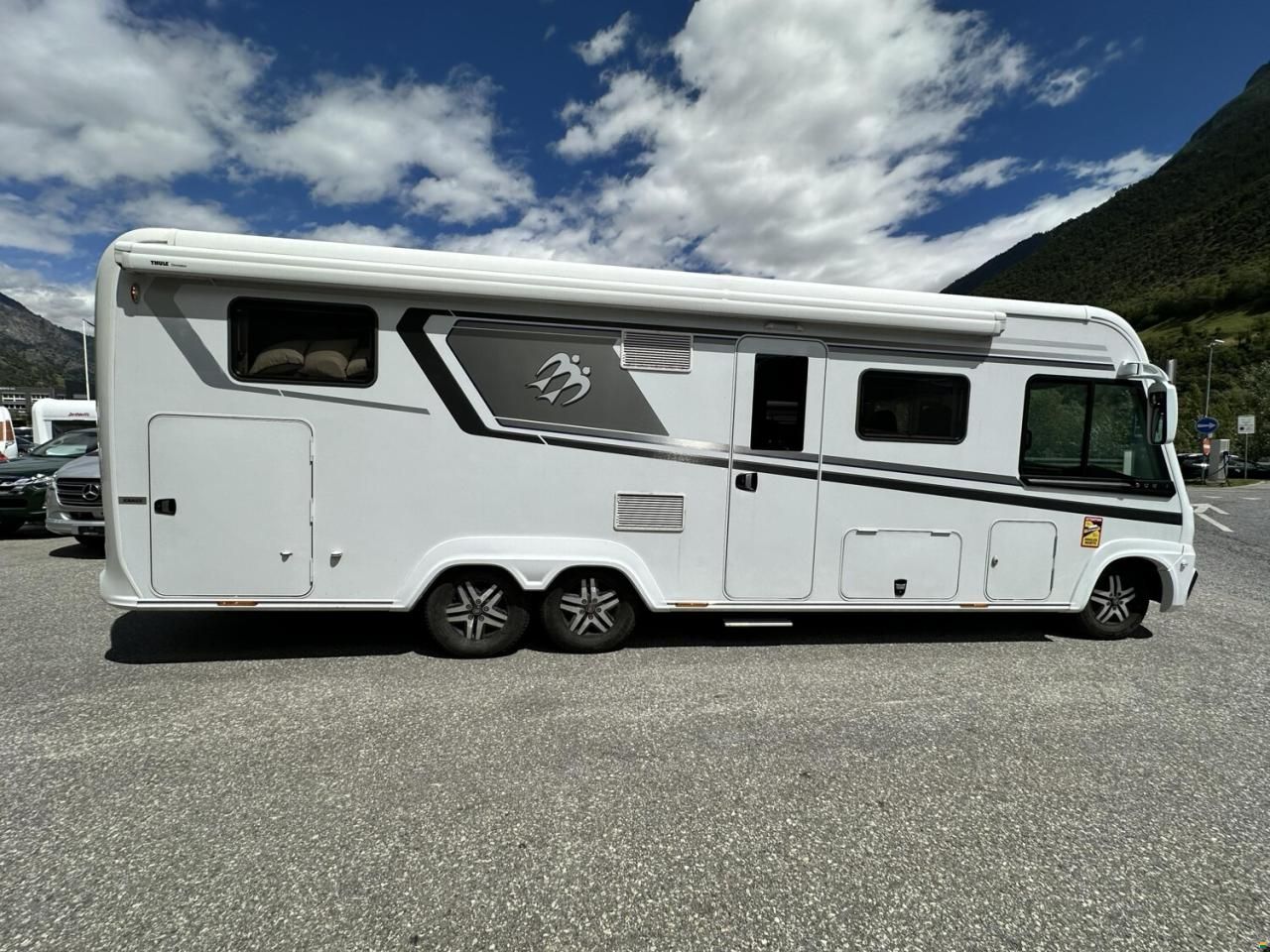 Knaus Sun i 900 LEG