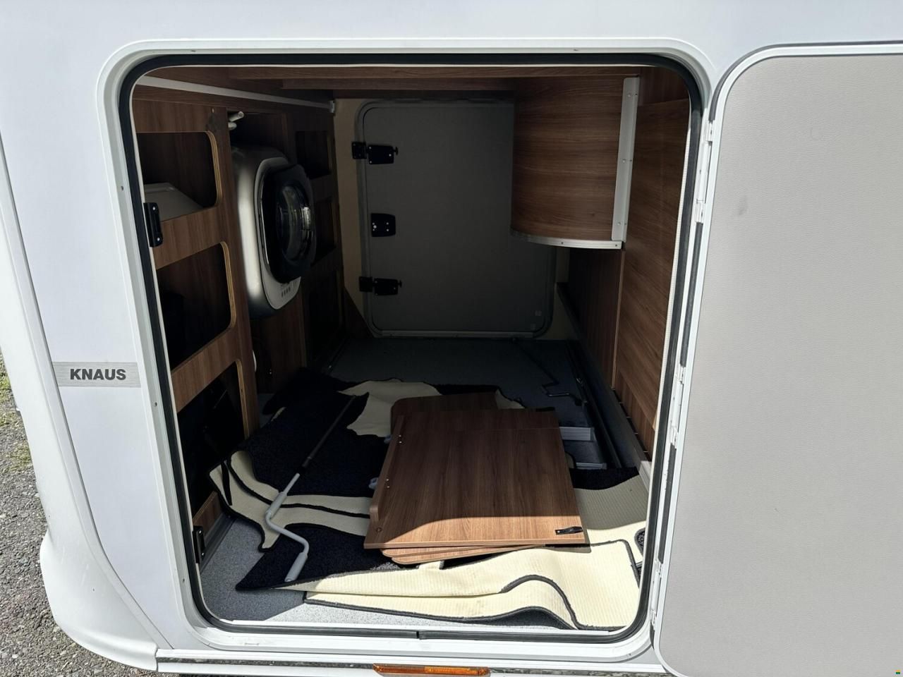Knaus Sun i 900 LEG