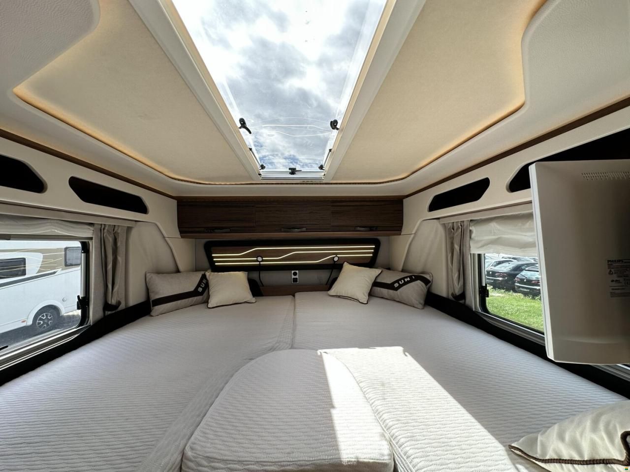 Knaus Sun i 900 LEG