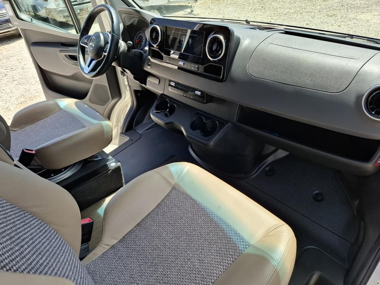 Carthago c-tourer T143
