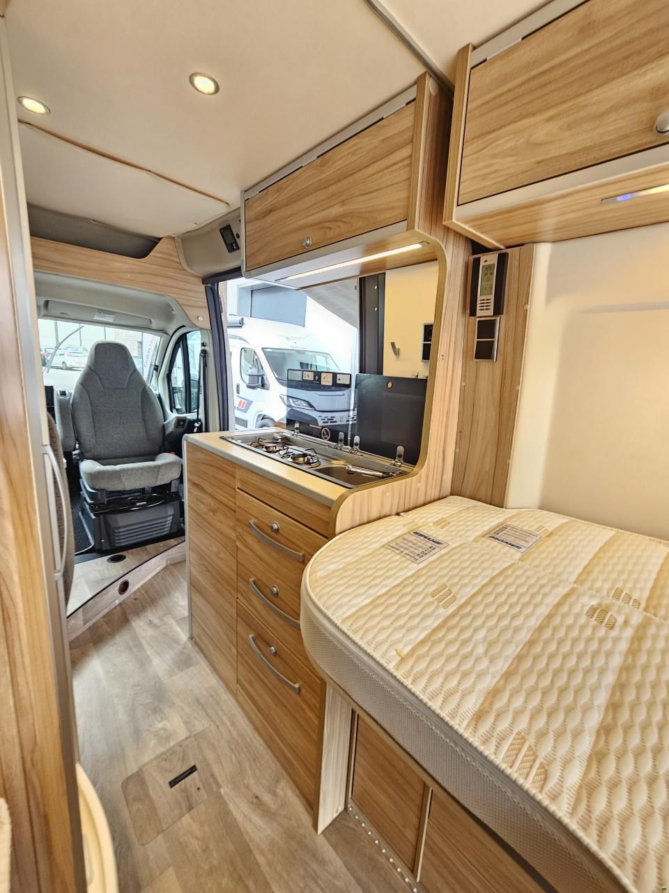 Hymer Yosemite 600 mit Schlafdach!