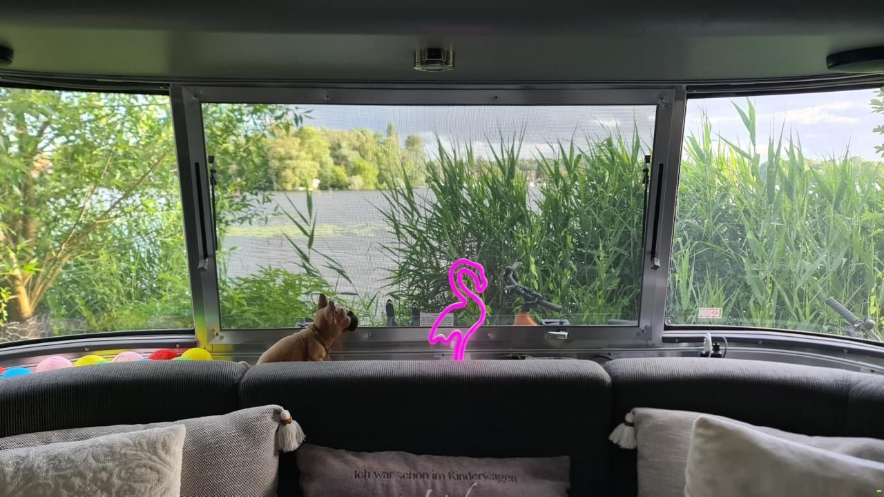 Airstream 684