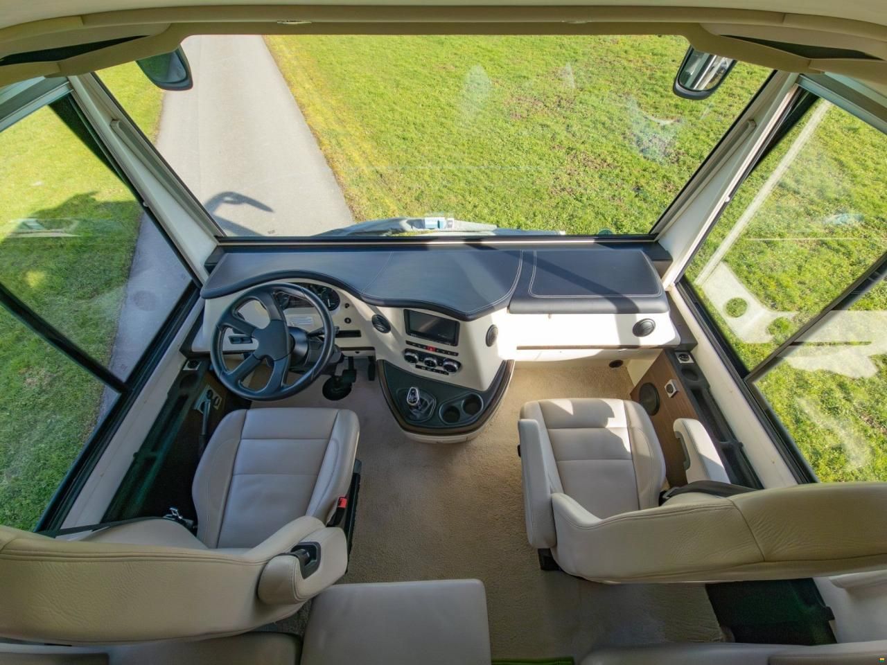 Concorde Carver 844 L Centurion Style