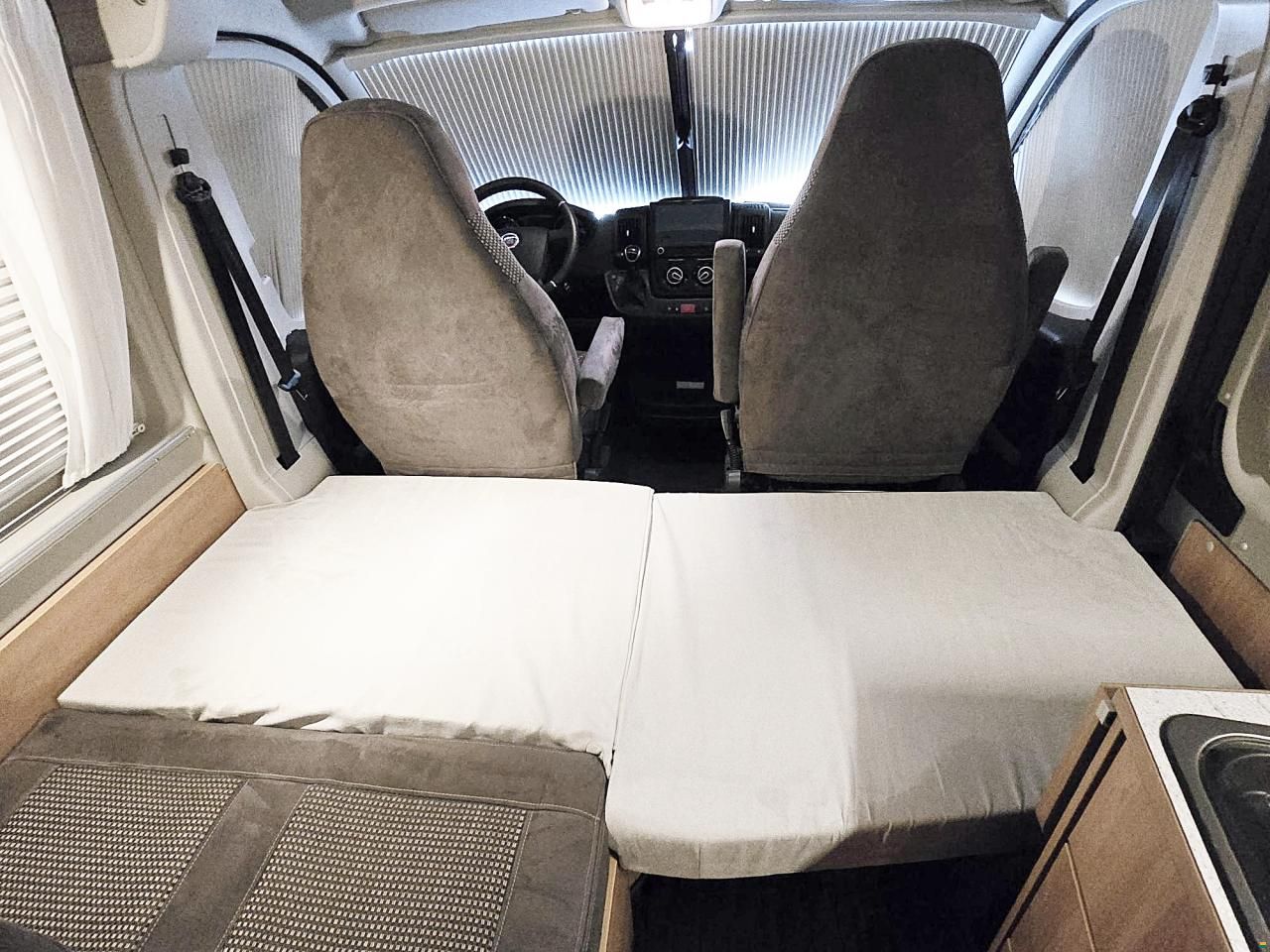 Pössl ROAD CRUISER PROFI EDITION AUTOMAT 160MJ