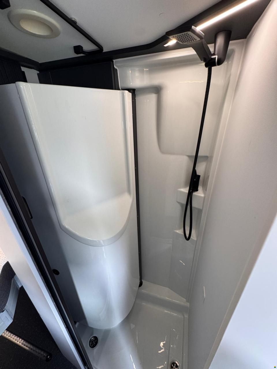 Adria TWIN SUPREME 640 SGX