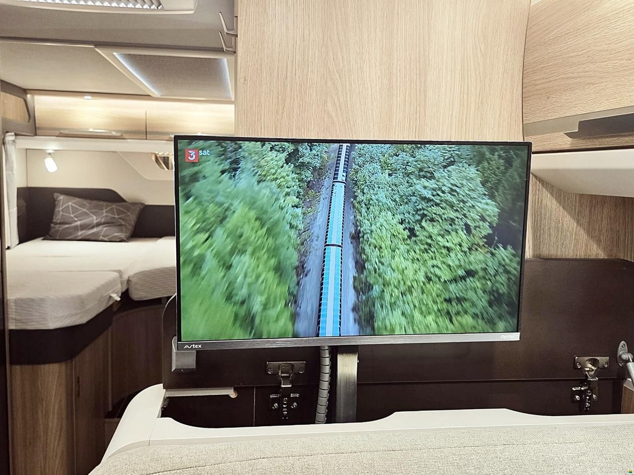Knaus SKY TI 650 MEG PLATINUM SELECTION AUTOM.