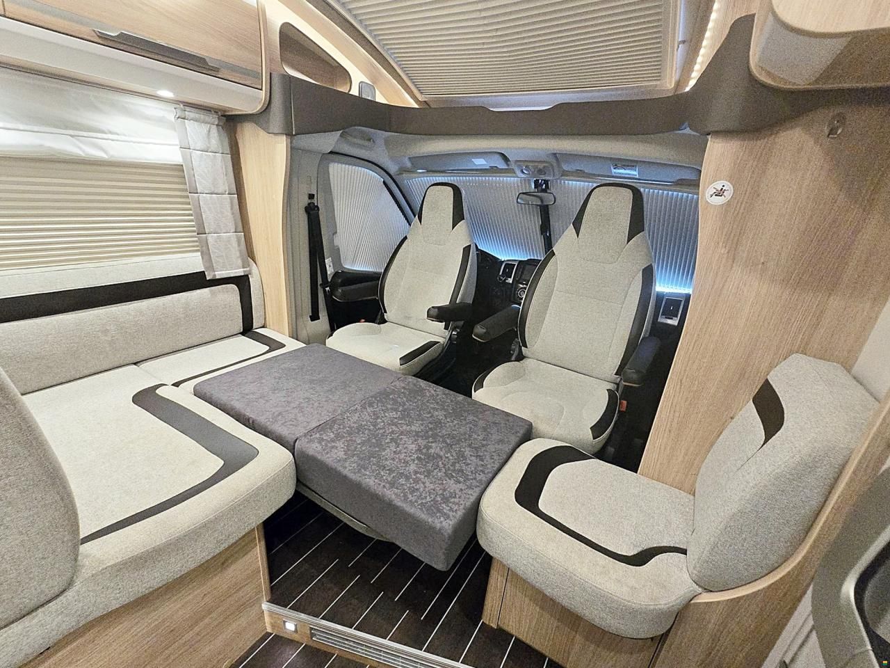 Knaus SKY TI 650 MEG PLATINUM SELECTION AUTOM.