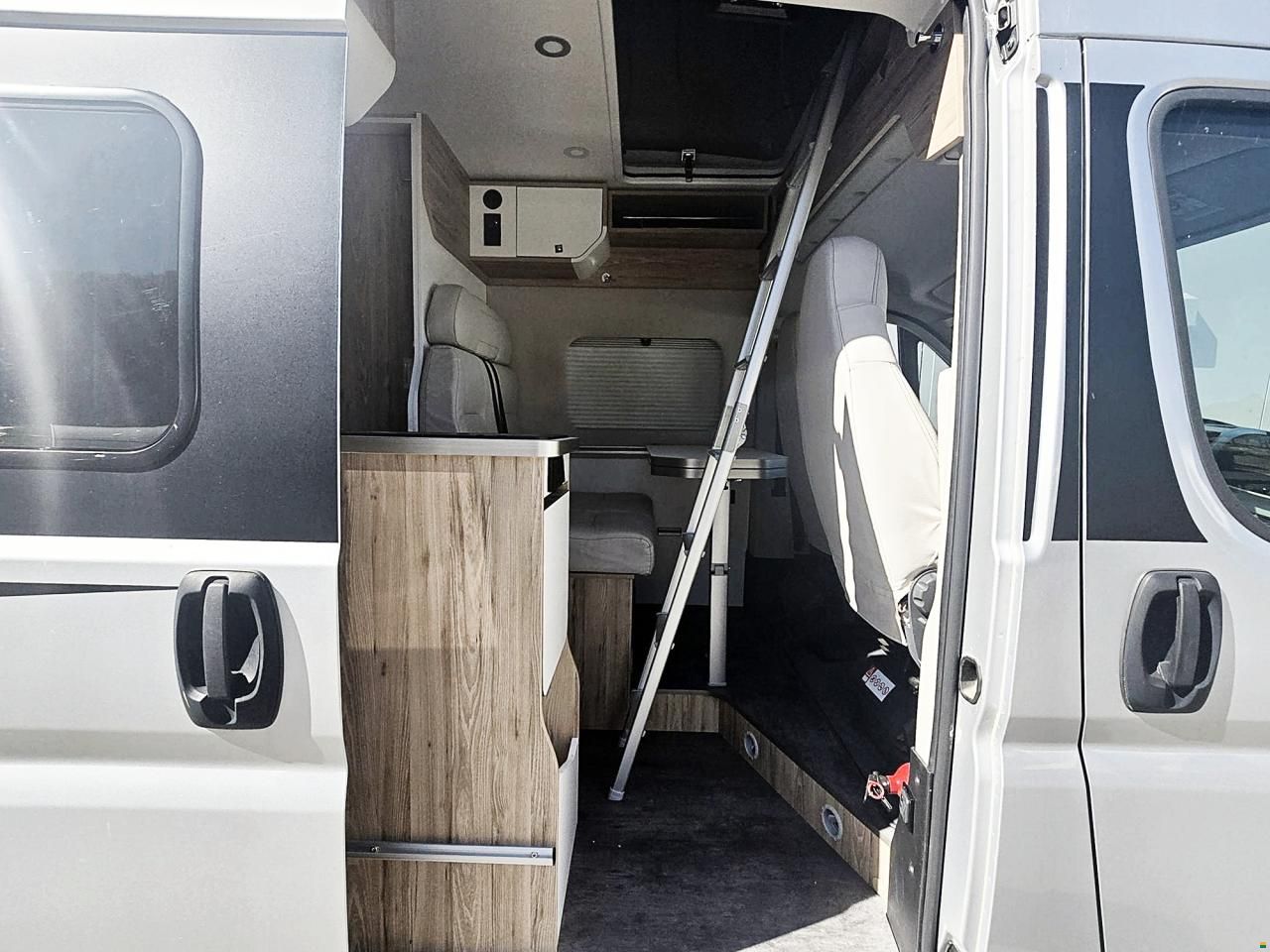 Pilote V630 AUFSTELLDACH 2.3 MJ
