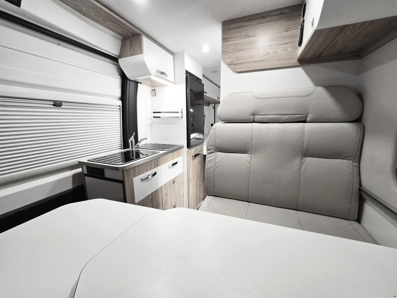 Pilote V630 AUFSTELLDACH 2.3 MJ
