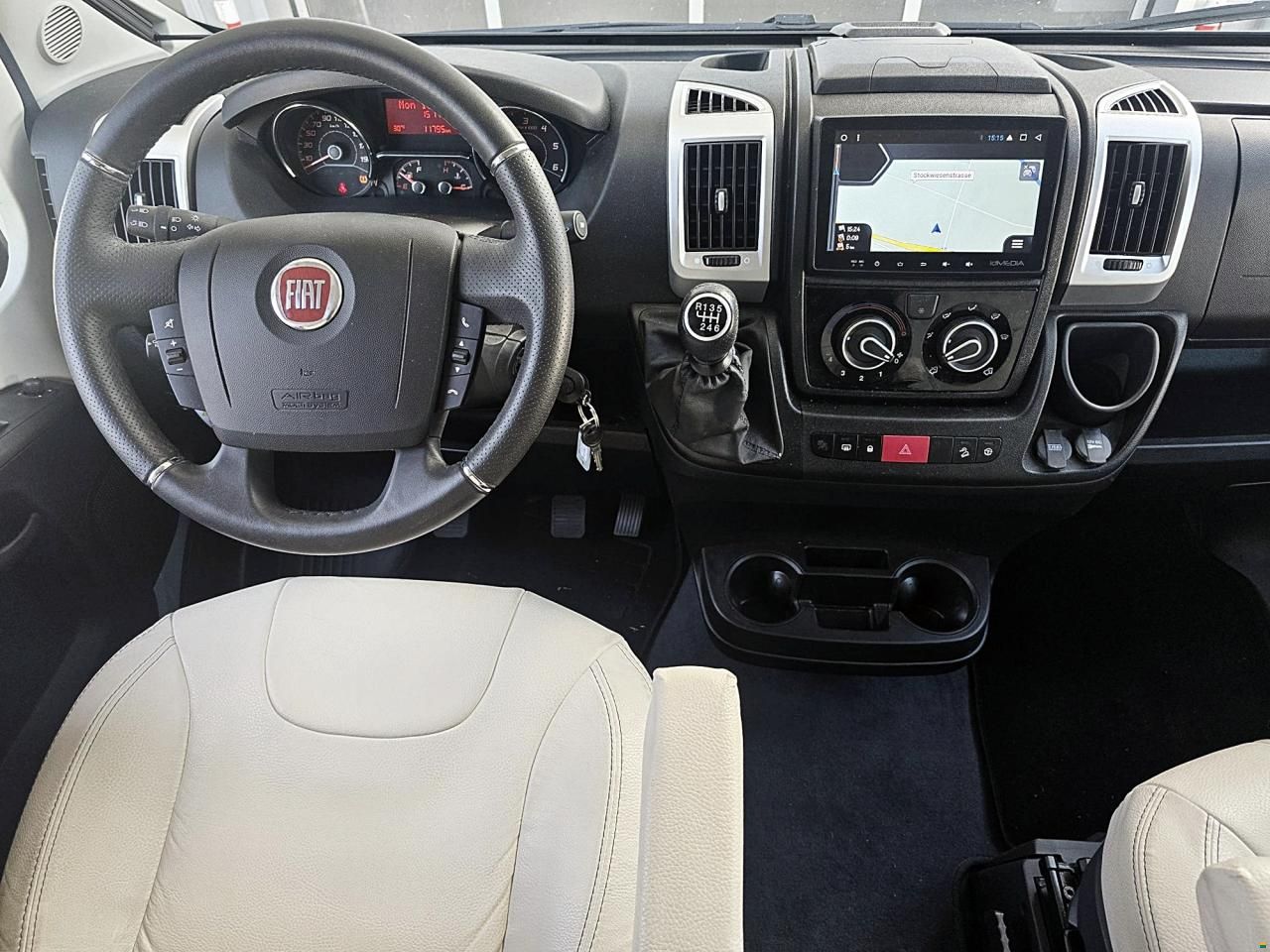 Pilote V630 AUFSTELLDACH 2.3 MJ