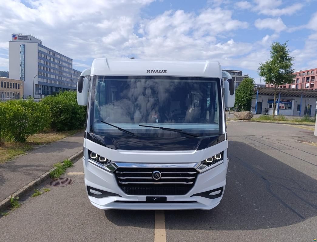 Knaus Live I 700 MEG