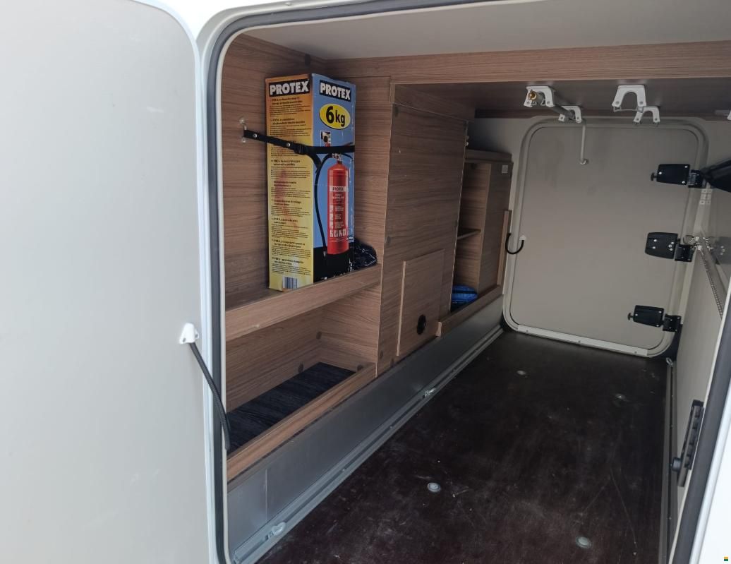 Knaus Live I 700 MEG