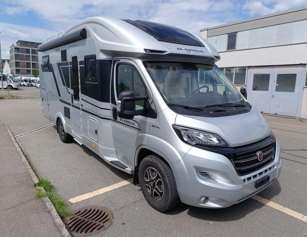 Adria Coral Supreme 670 DC