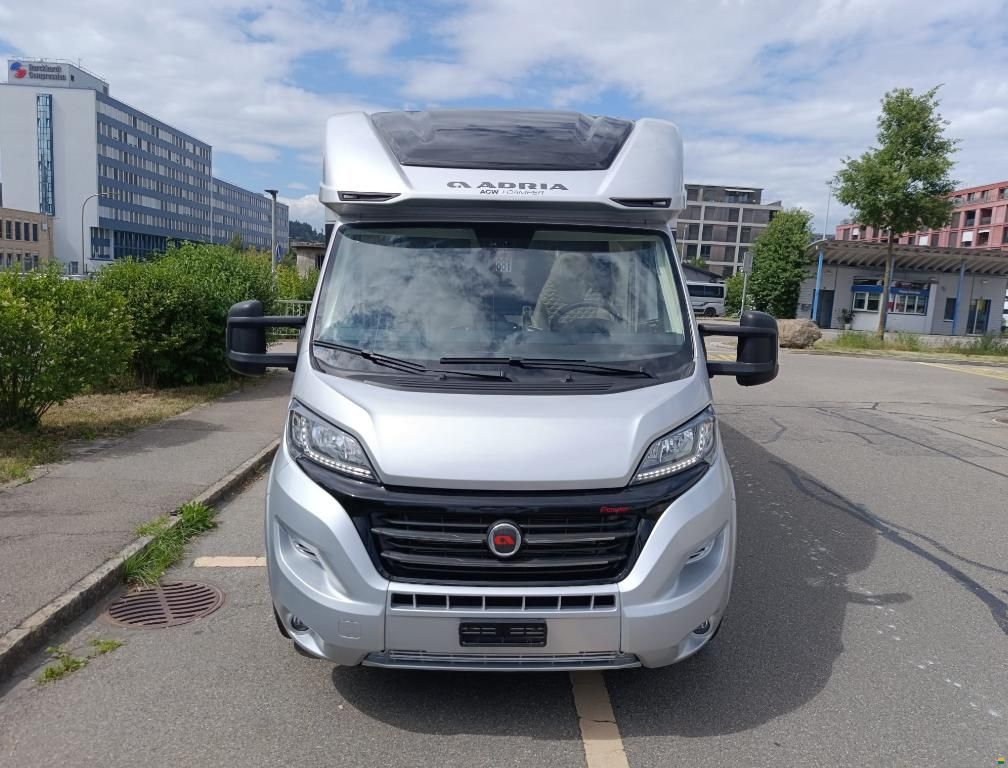 Adria Coral Supreme 670 DC