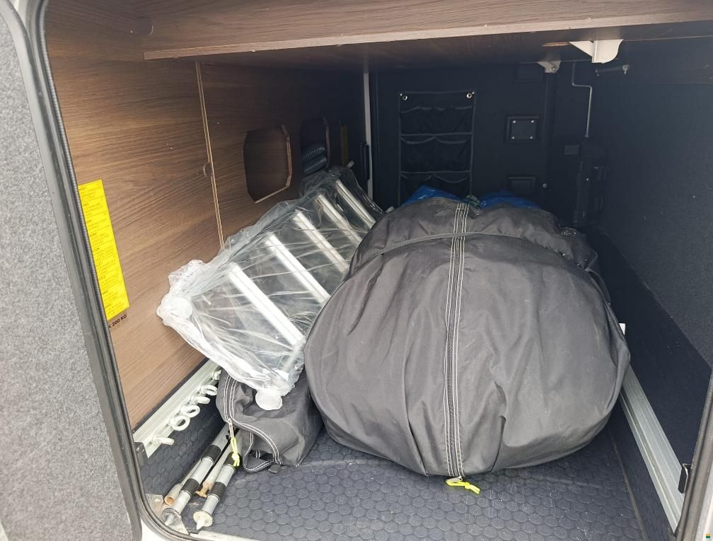 Adria Coral Supreme 670 DC