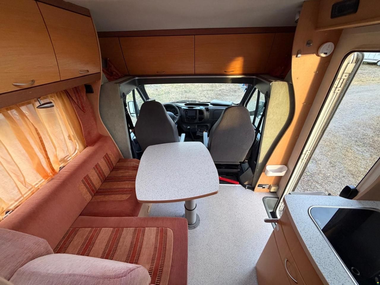Ford **EURA-MOBIL PROFILA T685** Querbett*