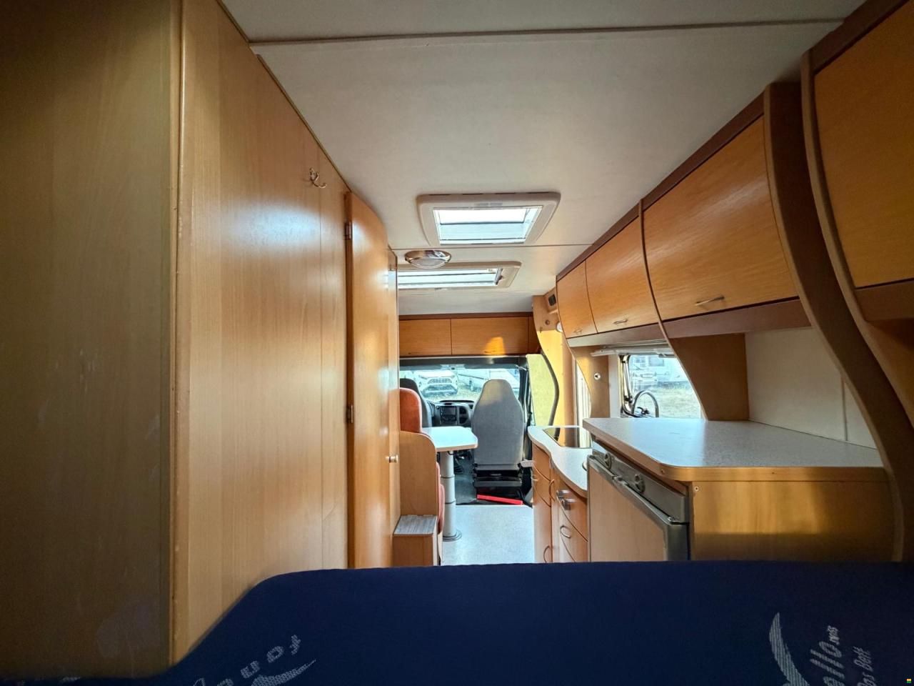 Ford **EURA-MOBIL PROFILA T685** Querbett*