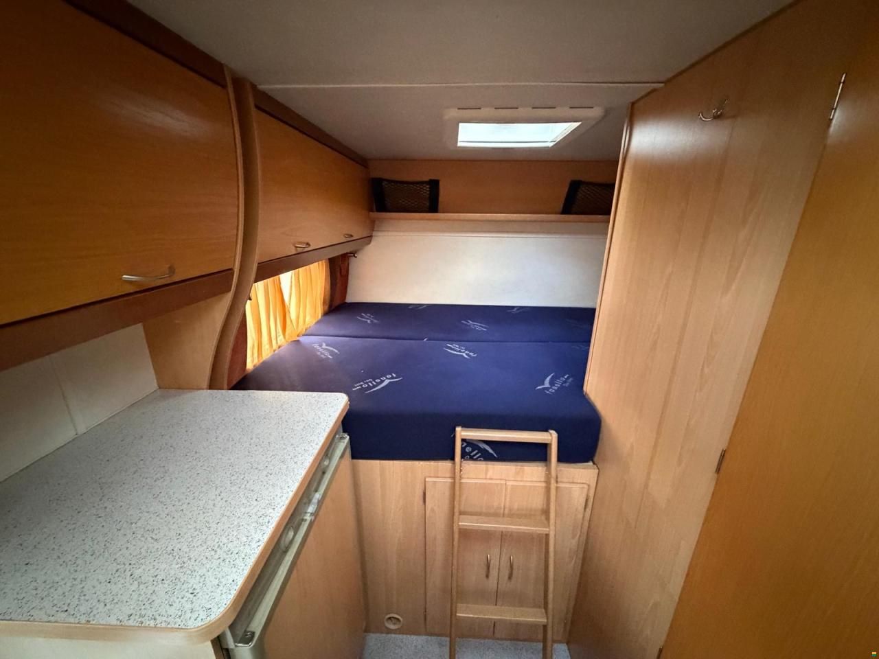 Ford **EURA-MOBIL PROFILA T685** Querbett*