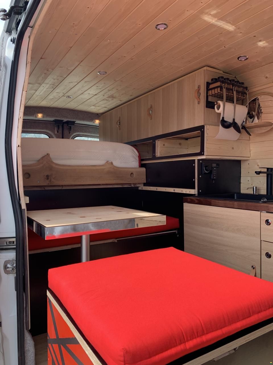 Ford Transit 350 L3H2
