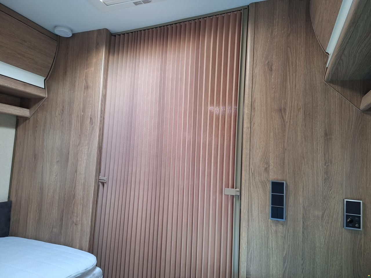 Kabe AMETIST 560 GLE