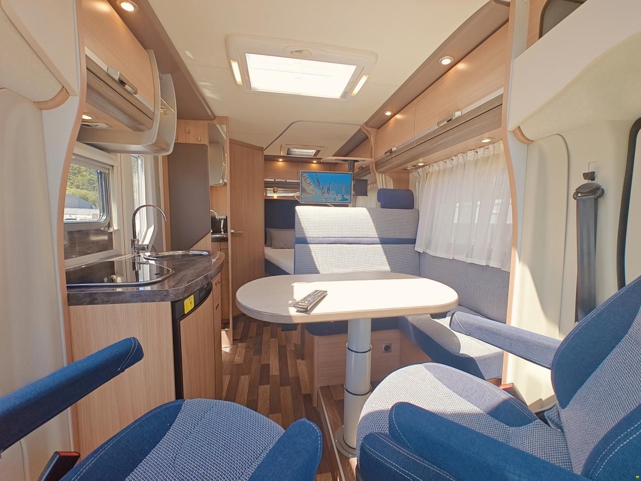 Knaus Sky Ti 550 MF Silver Selection - Automat