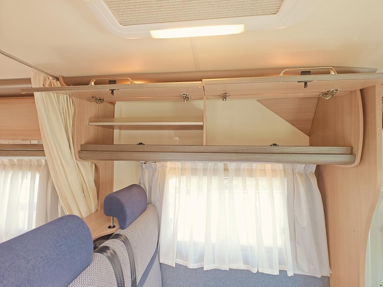 Knaus Sky Ti 550 MF Silver Selection - Automat