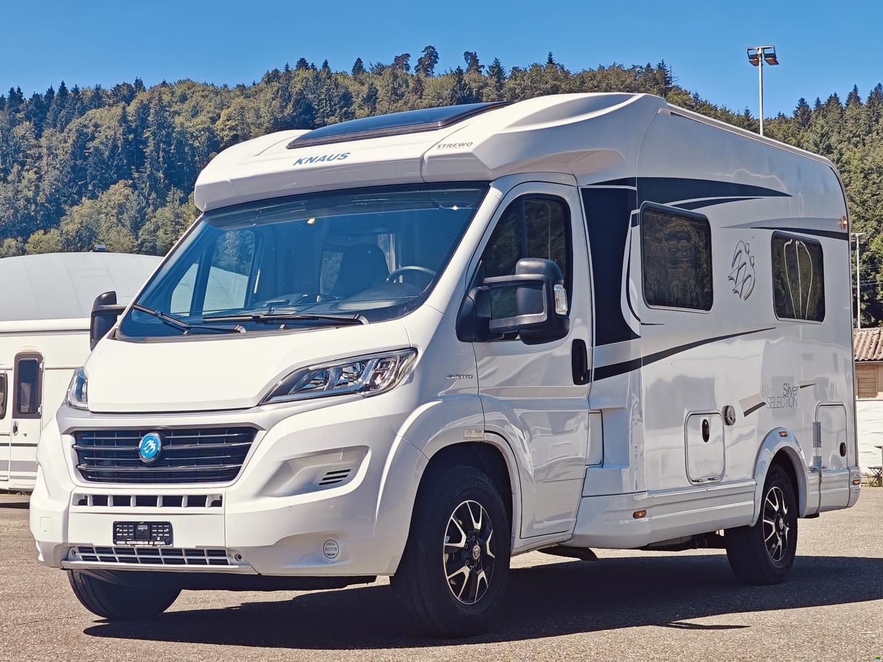 Knaus Sky Ti 550 MF Silver Selection - Automat