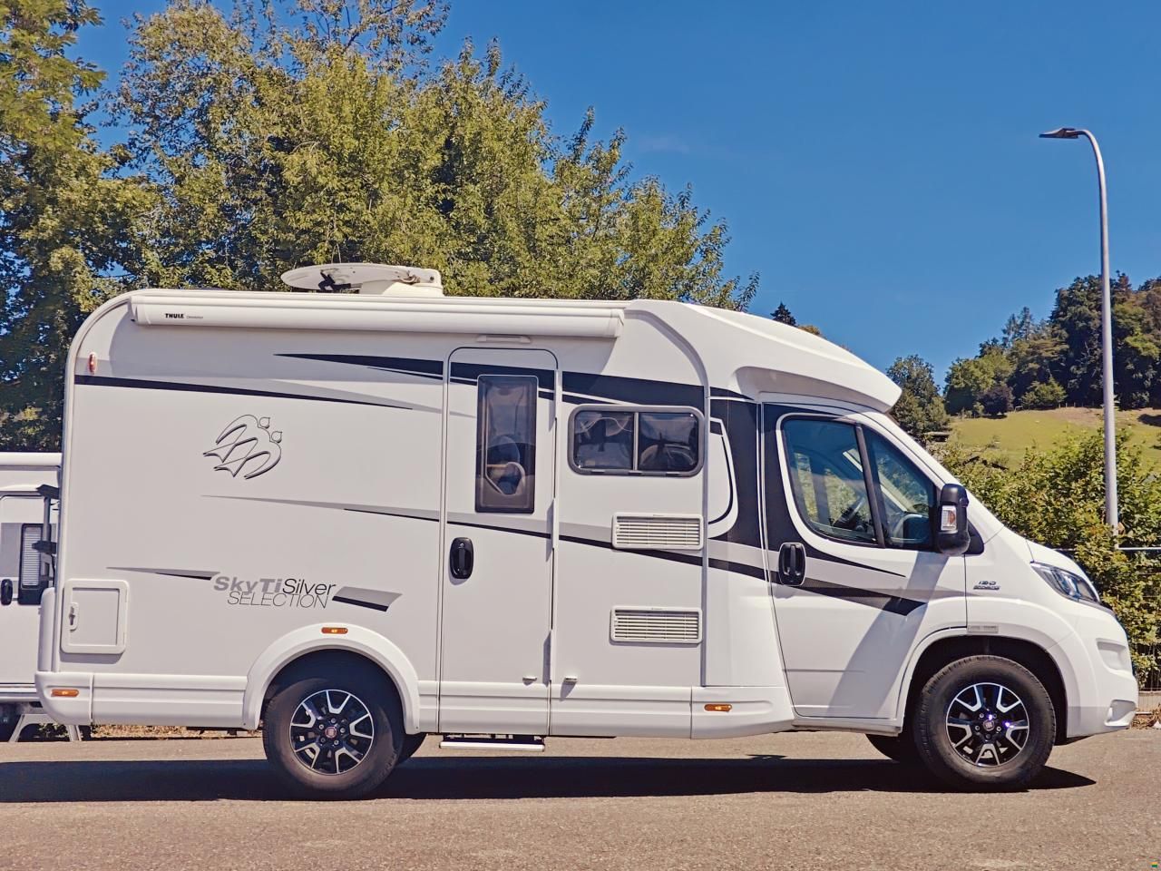 Knaus Sky Ti 550 MF Silver Selection - Automat