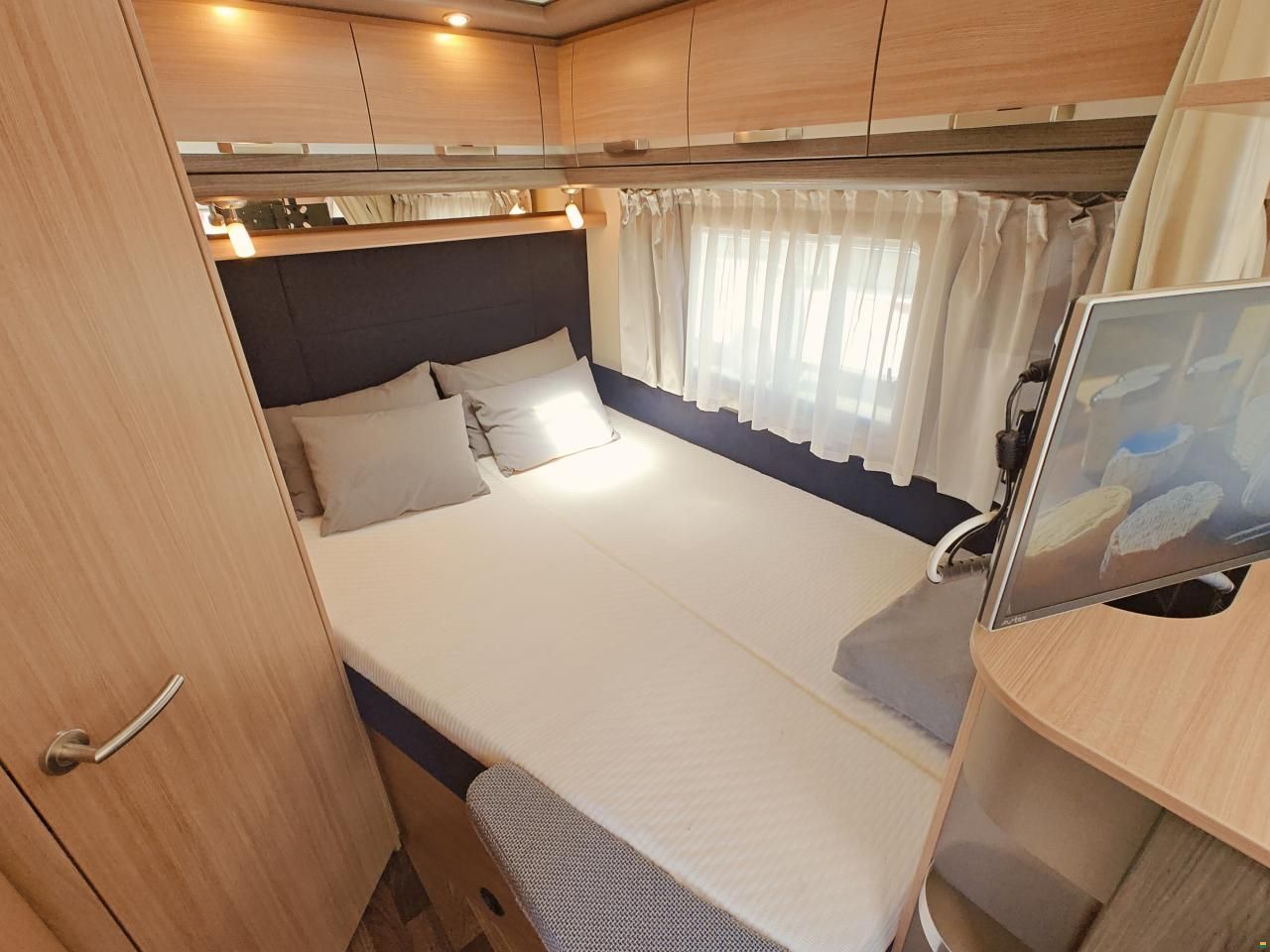 Knaus Sky Ti 550 MF Silver Selection - Automat