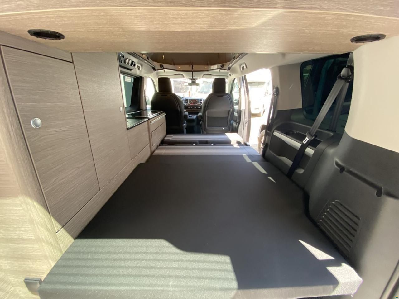 Pössl Campster Citroen Spacetourer 145 Automat