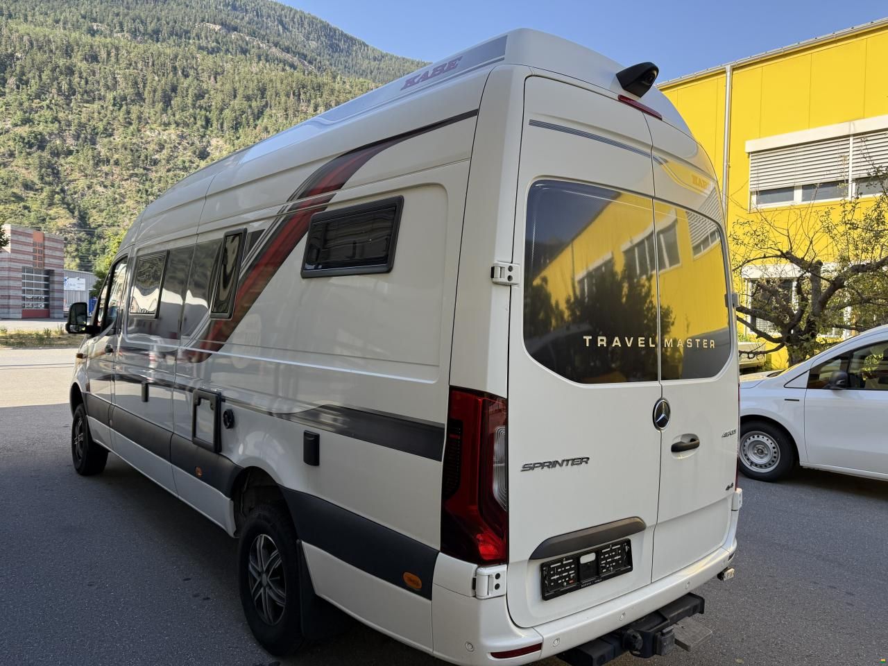 Kabe 690 LB 4x4