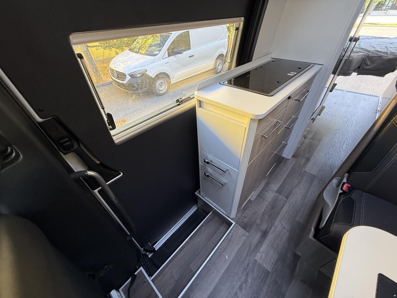 Kabe 690 LB 4x4