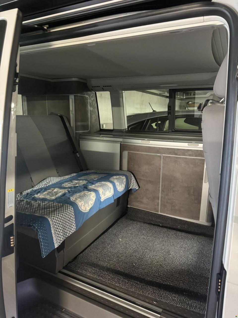 Volkswagen T6. 1 CALIFORNIA OCEAN